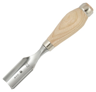 Gouge with round handle oiled ash, 12 to 32mm, polished blade,